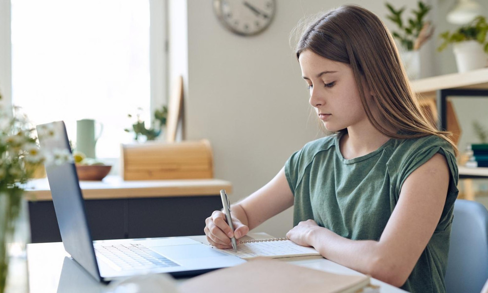 O atual cenário da pandemia da Covid-19: Por que este é o momento certo para estudar e adquirir uma profissão?