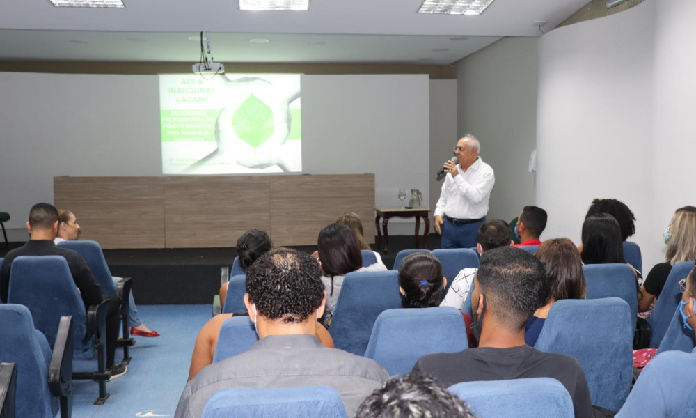 Liga Acadêmica de Cardiorrespiratória em Fisioterapia realiza aula inaugural