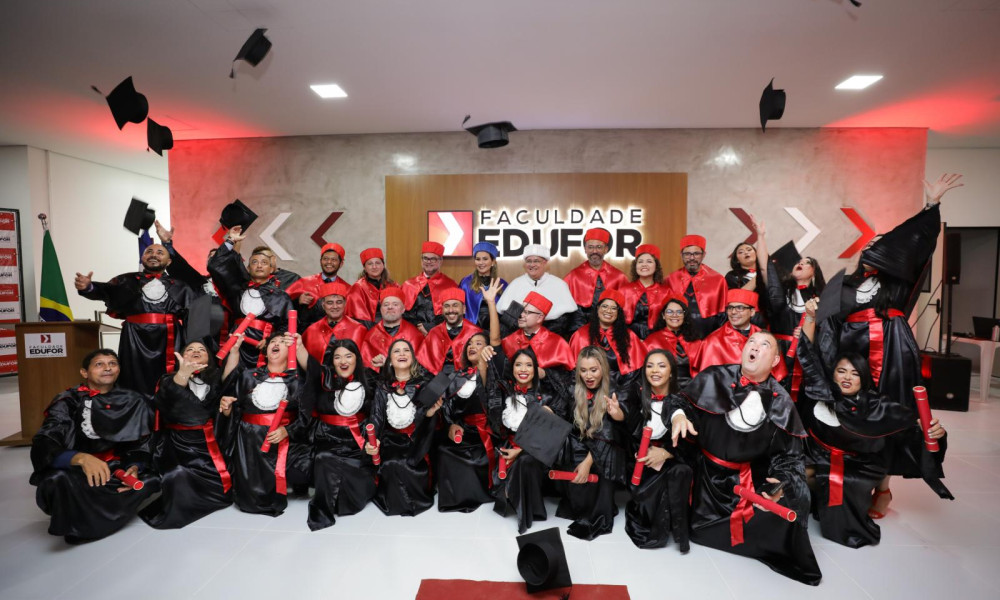 Faculdade Edufor São Luís forma sua primeira turma de Direito