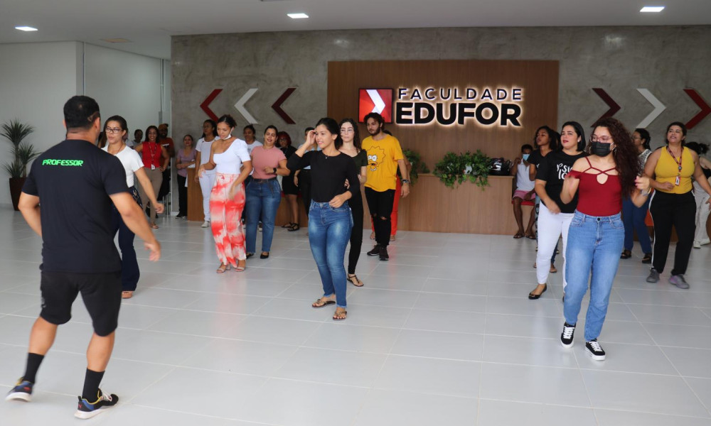 Ação de combate ao sedentarismo é promovida pelos alunos do 5º período de Educação Física